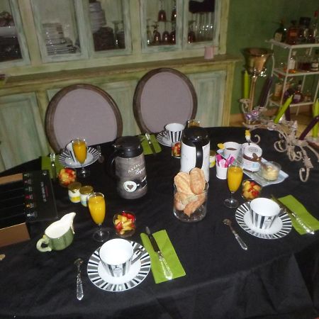 Le Domaine De La Lezardiere B&B Espiet Екстериор снимка