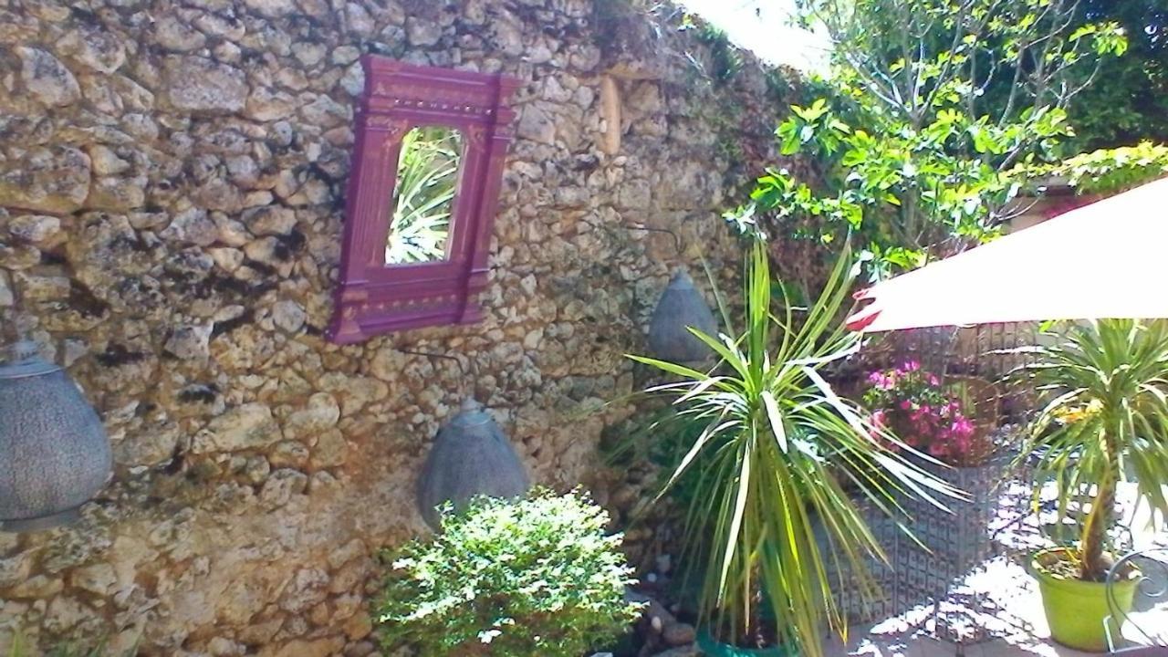 Le Domaine De La Lezardiere B&B Espiet Екстериор снимка