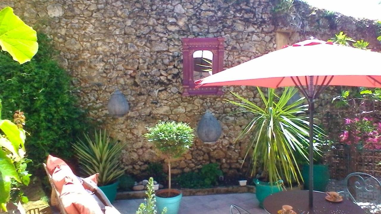 Le Domaine De La Lezardiere B&B Espiet Екстериор снимка