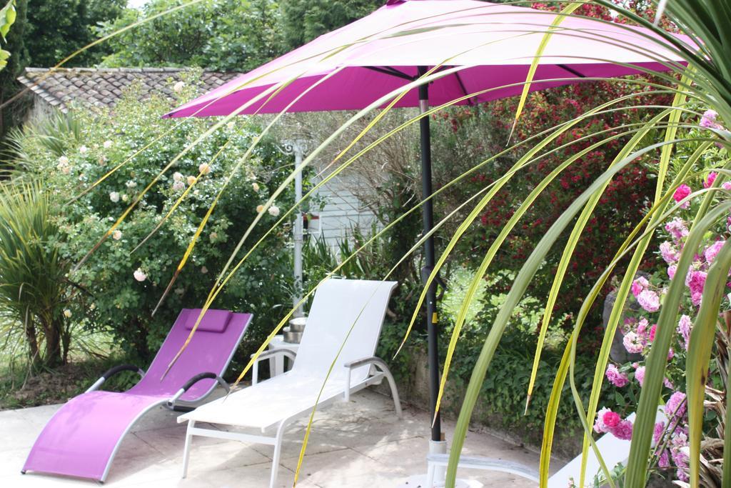Le Domaine De La Lezardiere B&B Espiet Екстериор снимка